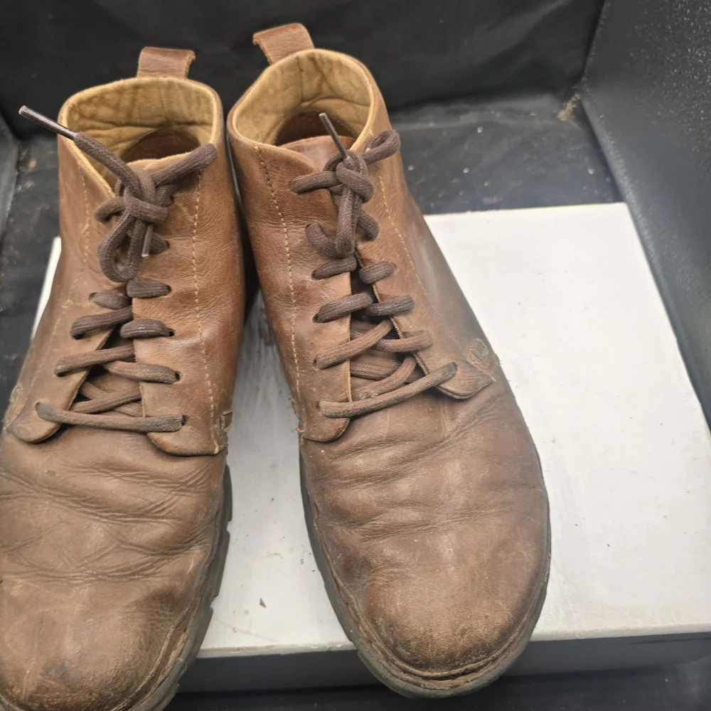 Born Men's‎ Rustic Brown Chukka Boots